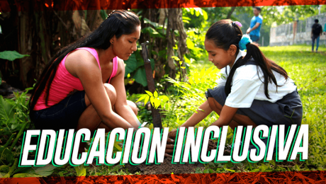 Los profesores que preservan la herencia cultural en la Amazonía peruana