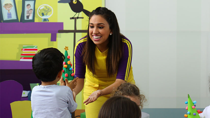 Gina de &quot;Hazlo en Casa&quot; fue la encargada de dirigir la actividad en la Feria Ricardo Palma.