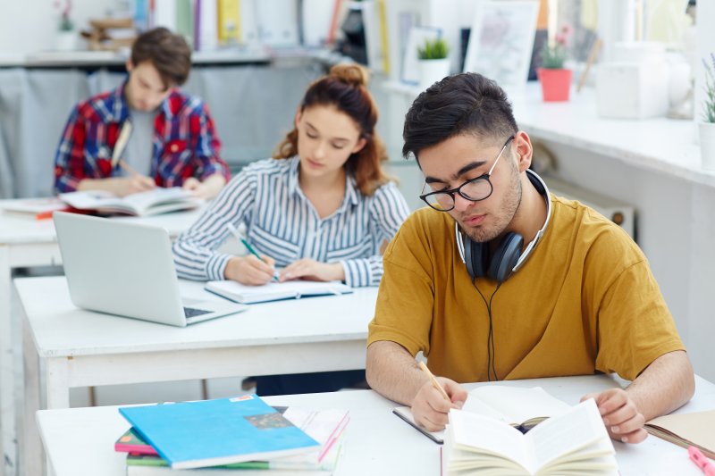 La Biblioteca Nacional del Perú te ayuda a ingresar a la u este 2020