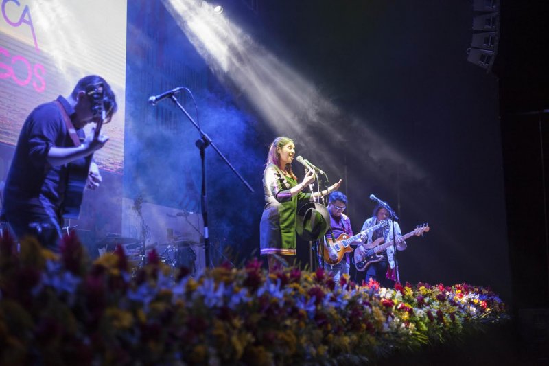 La banda Crónica de Mendigos nos explica qué es el postfolklore