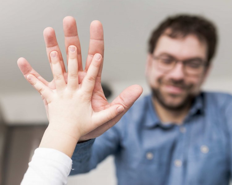 Cuatro consejos para convertirte en un papá afectivo y corresponsable