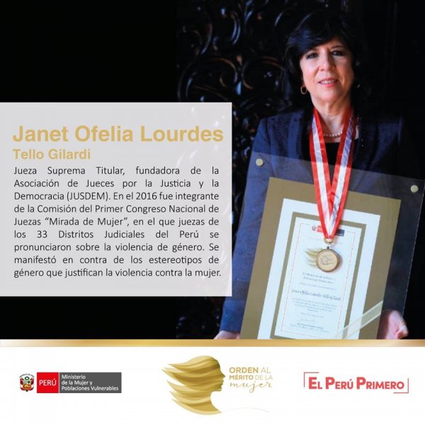 Janet junto al diploma de reconocimiento. 